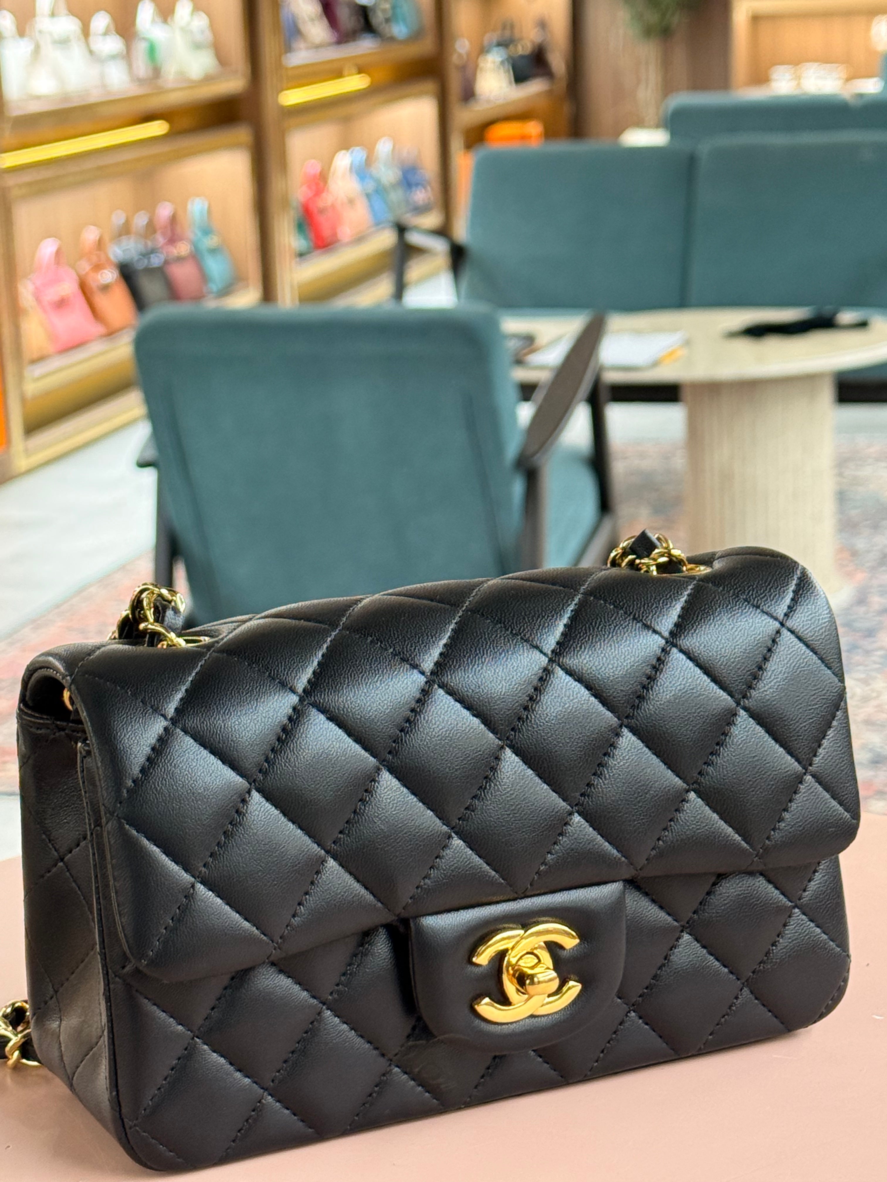 Chanel | Classic Flap Bag (Mini) – Lambskin – Black – Gold Hardware