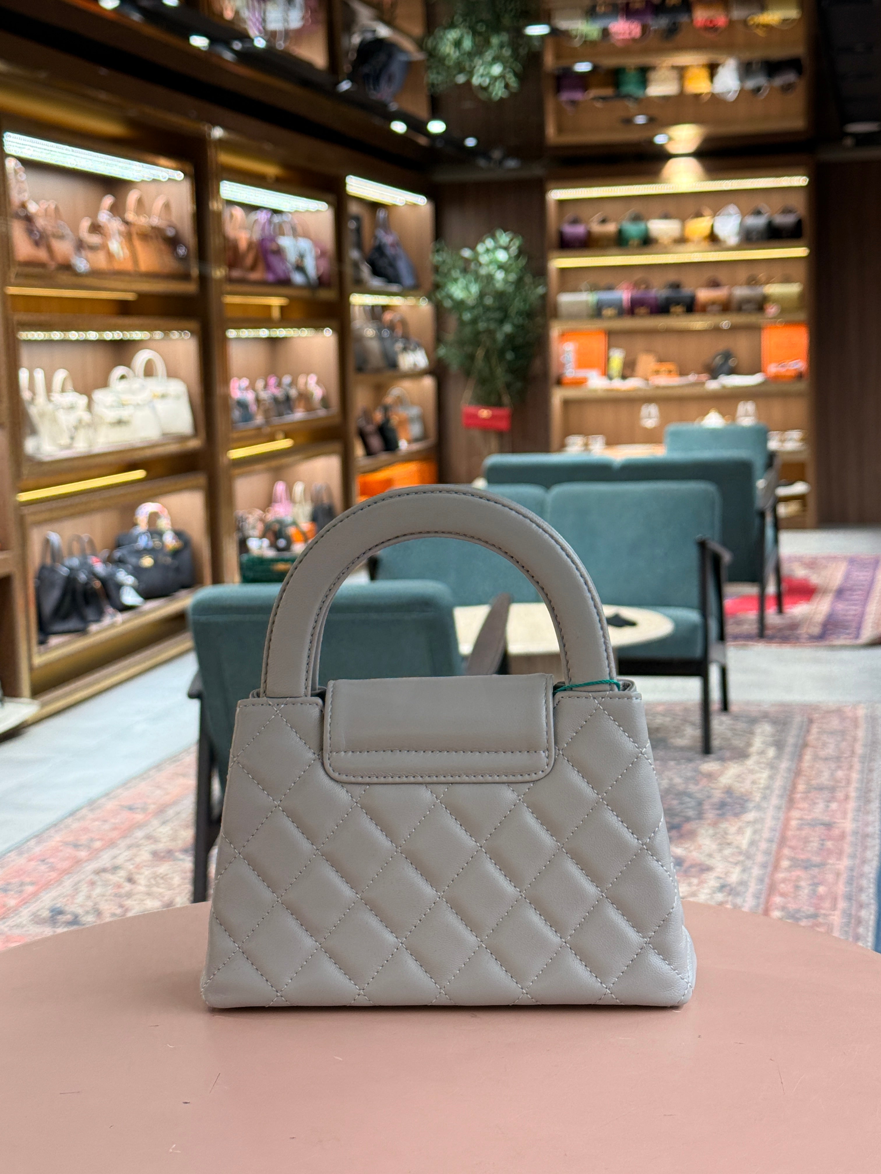 Chanel | Coco Handle – Lambskin – Grey – Gold Hardware