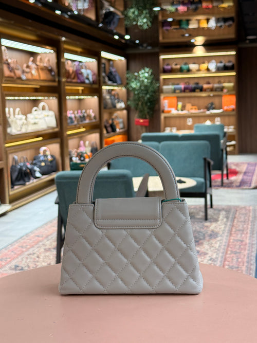 Chanel | Coco Handle – Lambskin – Grey – Gold Hardware