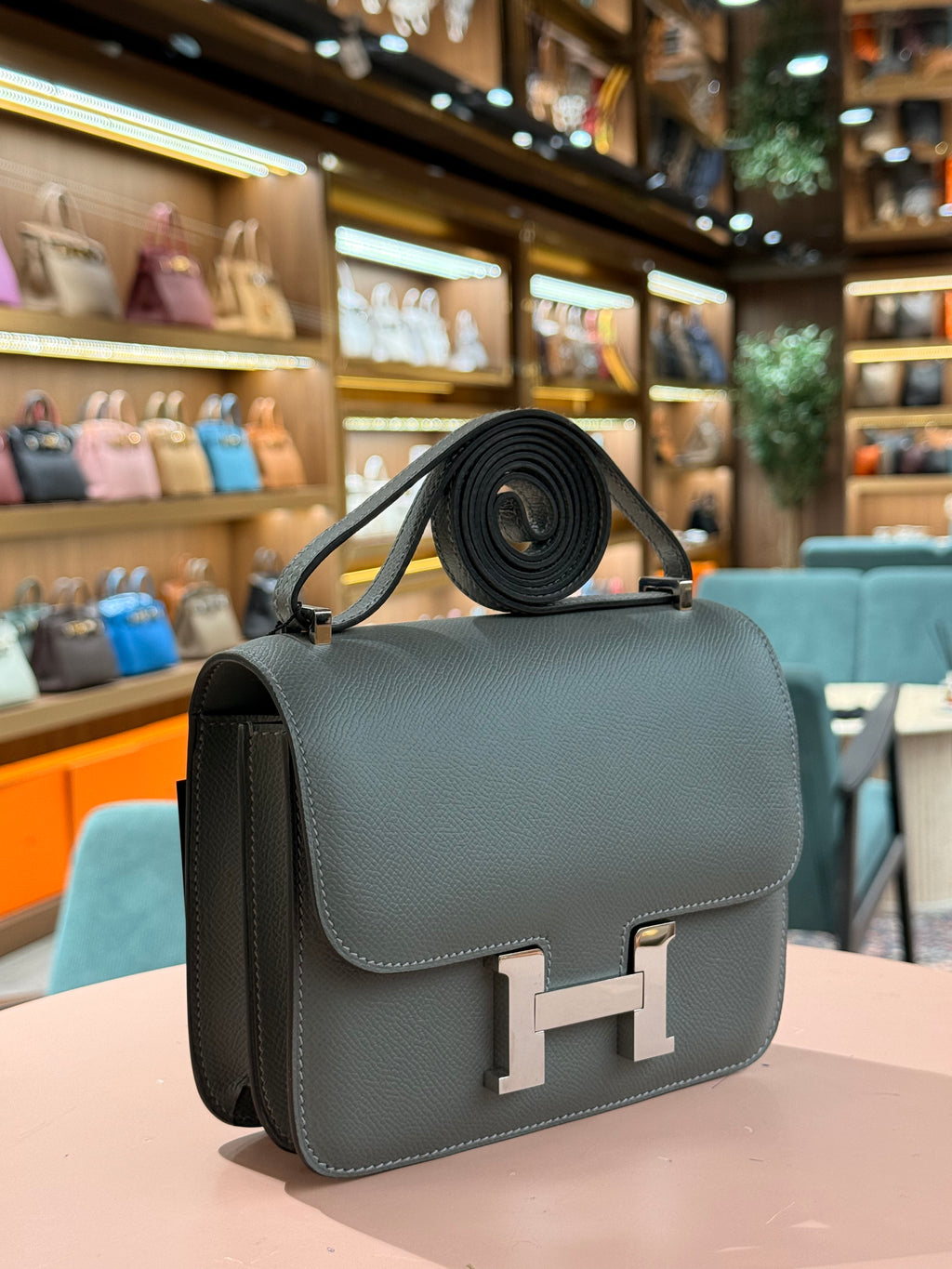 Hermes | Constance (18) – Epsom – Gris Tourterelle – Palladium Hardware