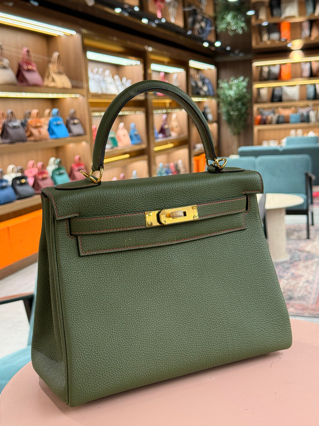 Hermes | Kelly (28) – Togo – Vert Cypress – Gold Hardware