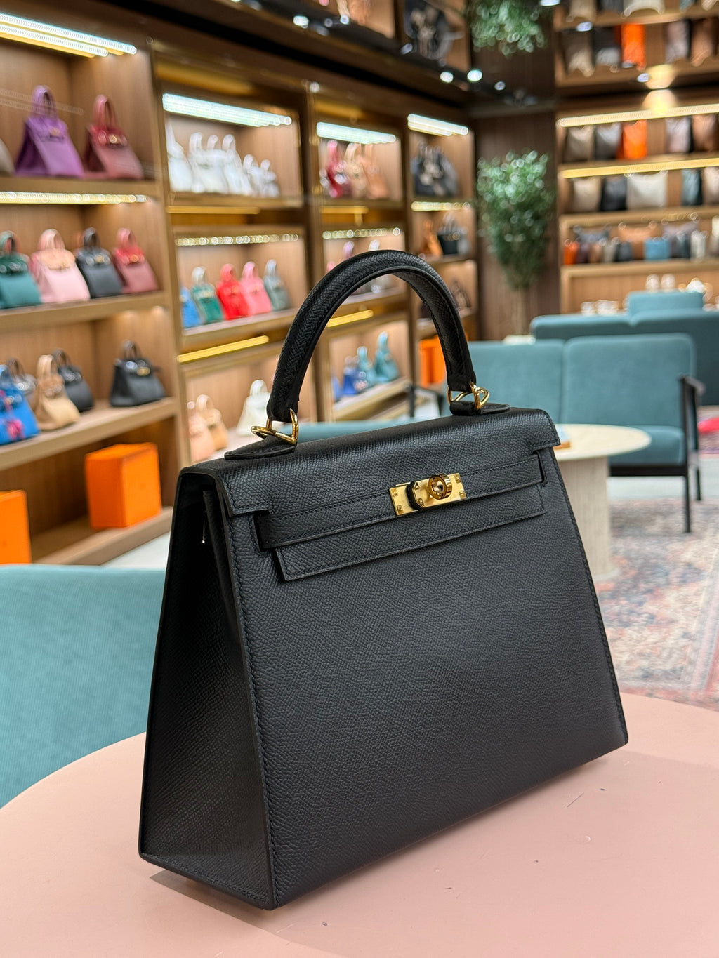 Hermes | Kelly (25) – Epsom – Black – Gold Hardware
