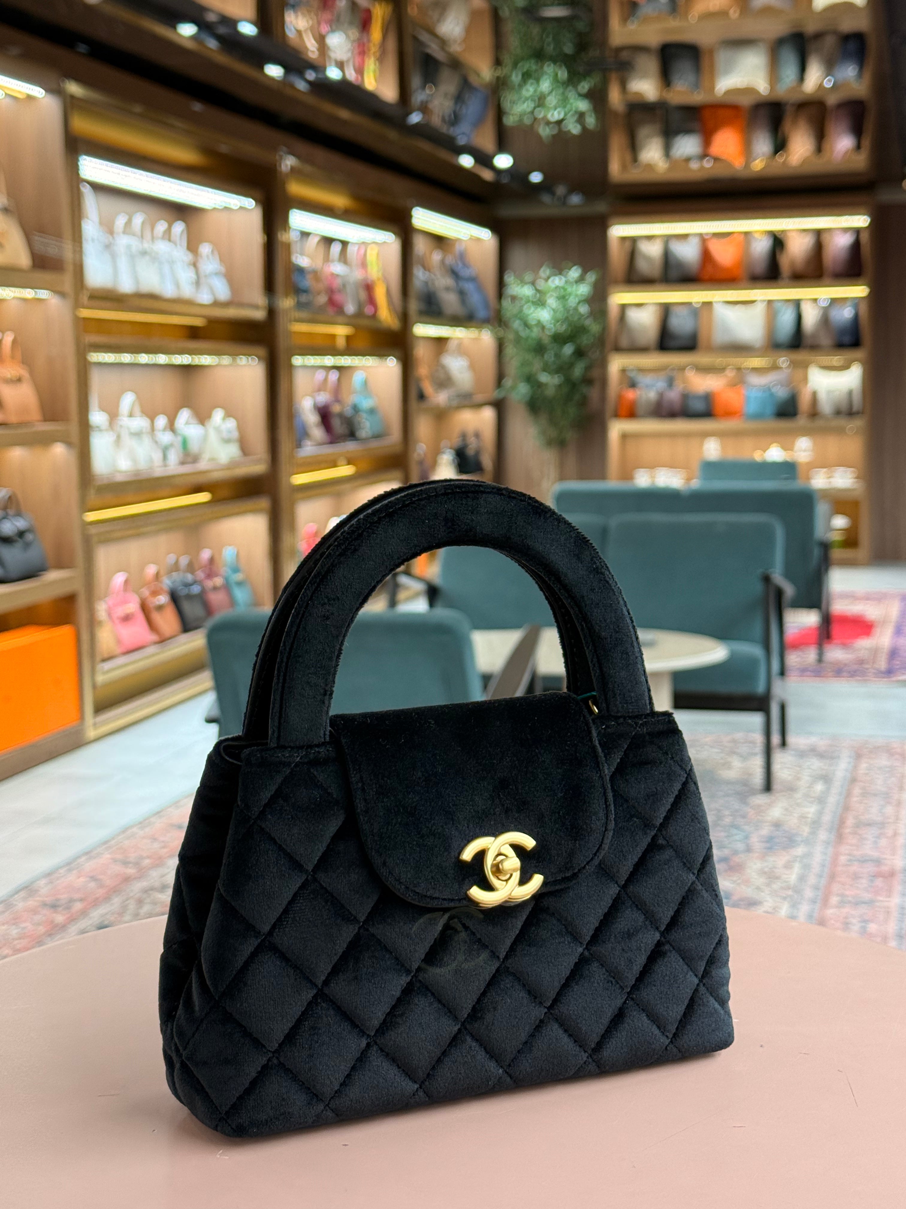 Chanel | Velvet-Quilted-Nano-Kelly-Shopper – Suede – Black – Gold Hardware