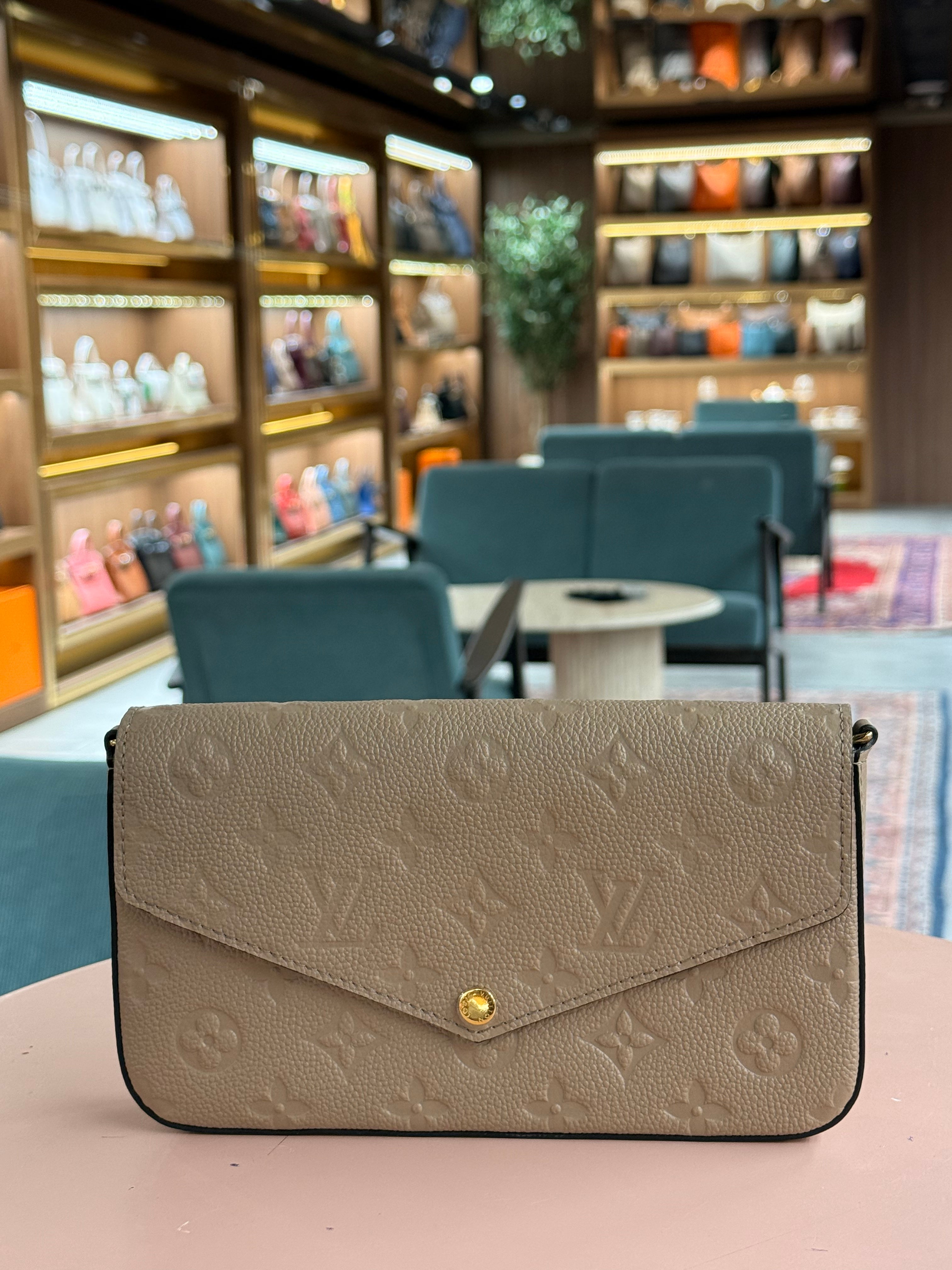 Louis Vuitton | Felicie-Pochette – Epi Leather – Beige – Gold Hardware