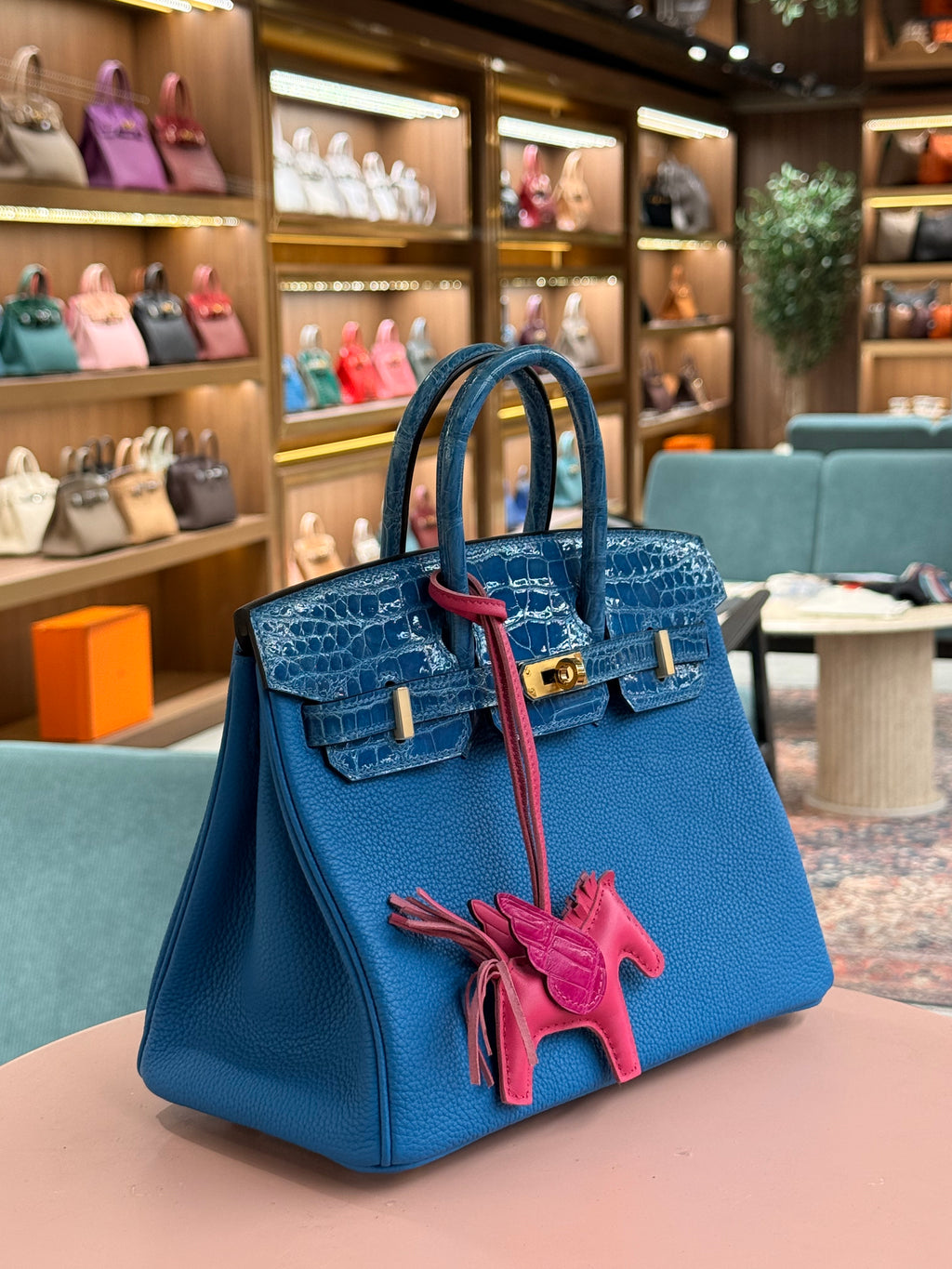 Hermes | Birkin (25) – Togo – Bleu Electrique – Gold Hardware