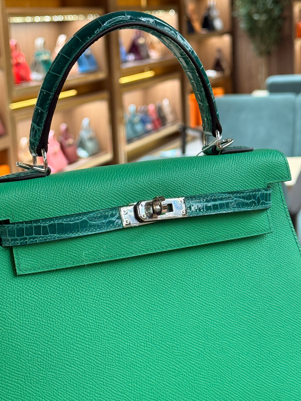 Hermes | Kelly Touch (25) – Epsom – Vert Green – Palladium Hardware