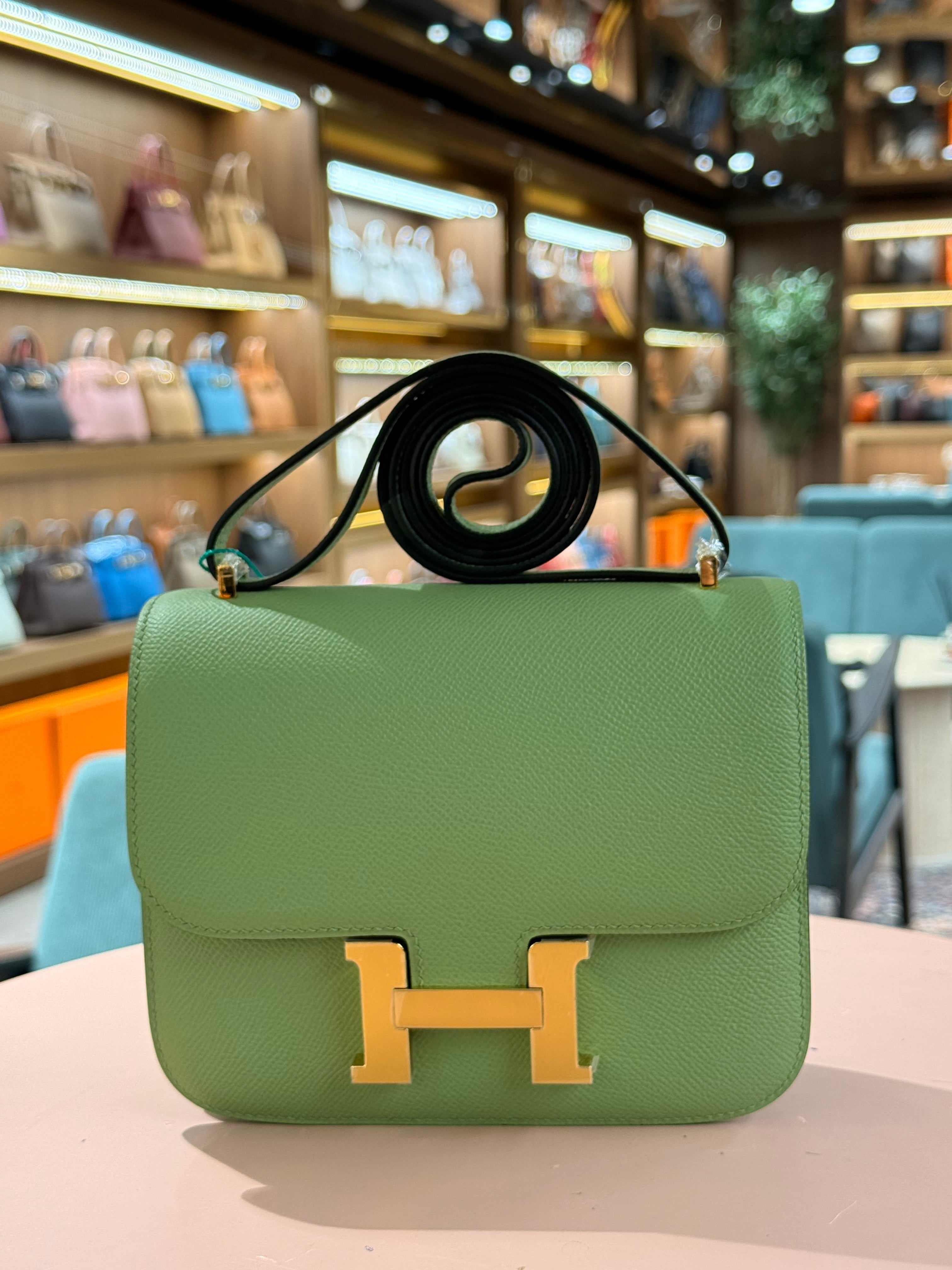 Hermes | Constance (18) – Epsom – Vert Jade – Gold Hardware
