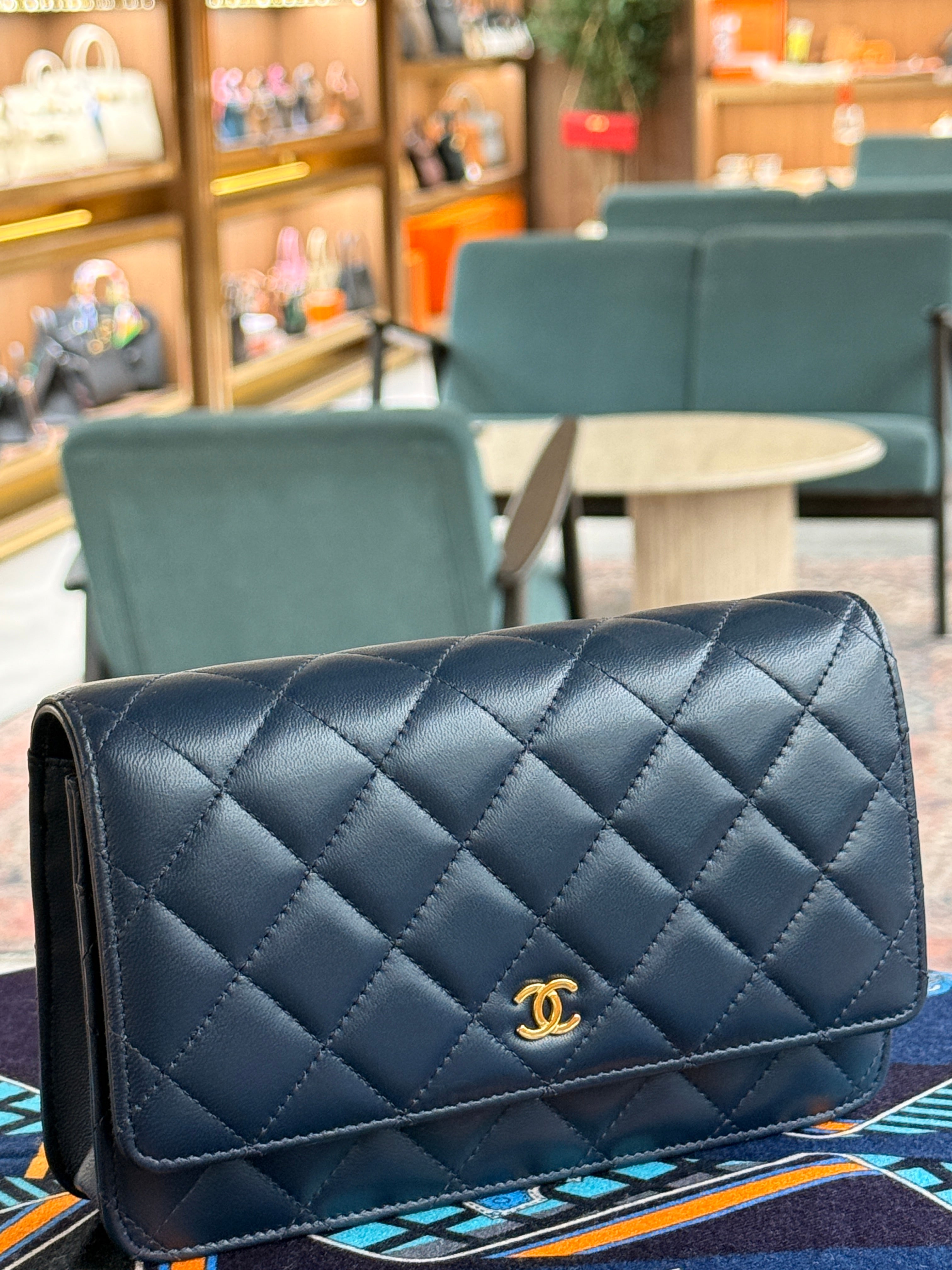 Chanel | Wallet on Chain (20) – Lambskin – Navy – Gold Hardware