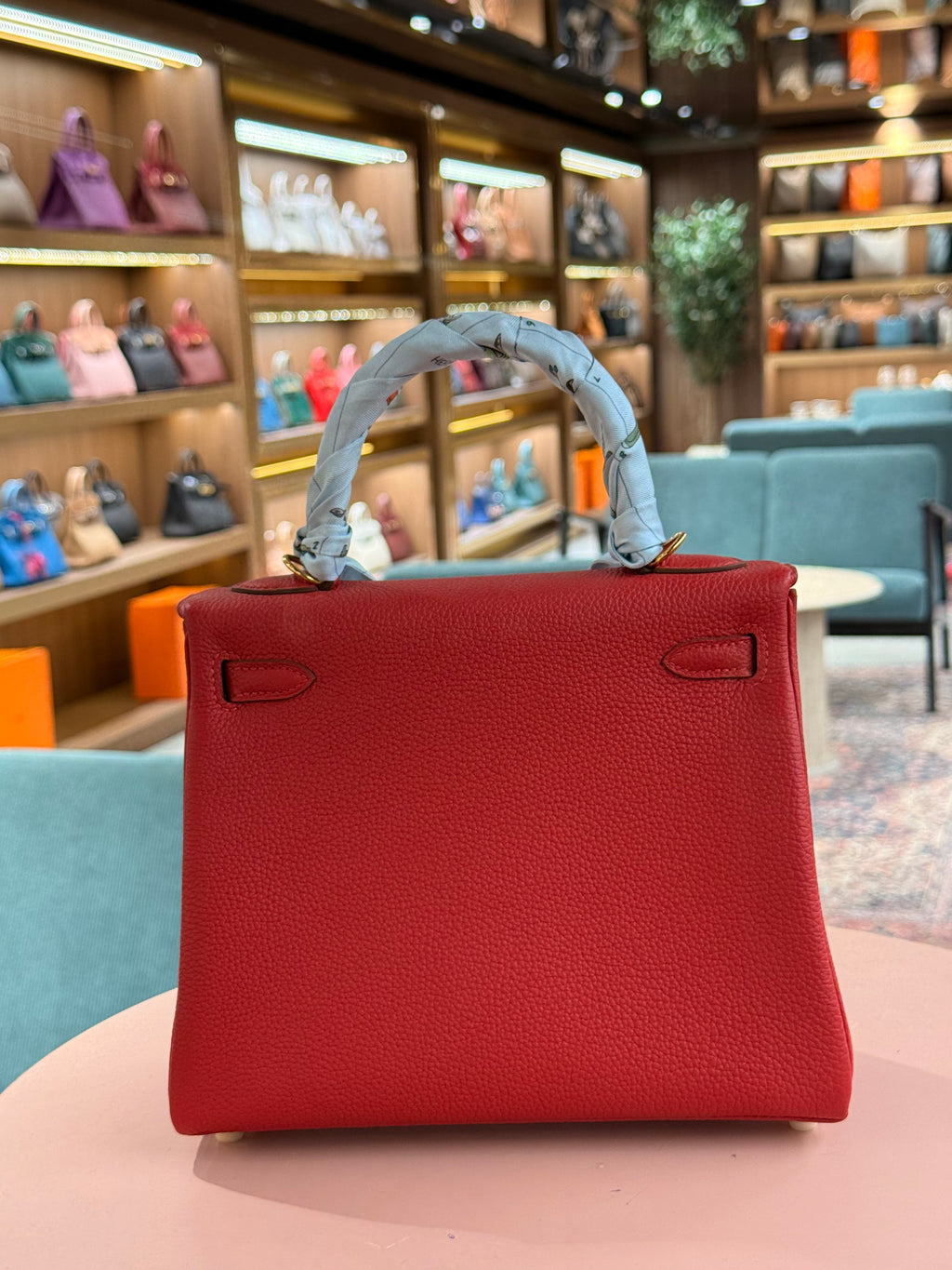 Hermes | Kelly (25) – Togo – Rouge H – Gold Hardware