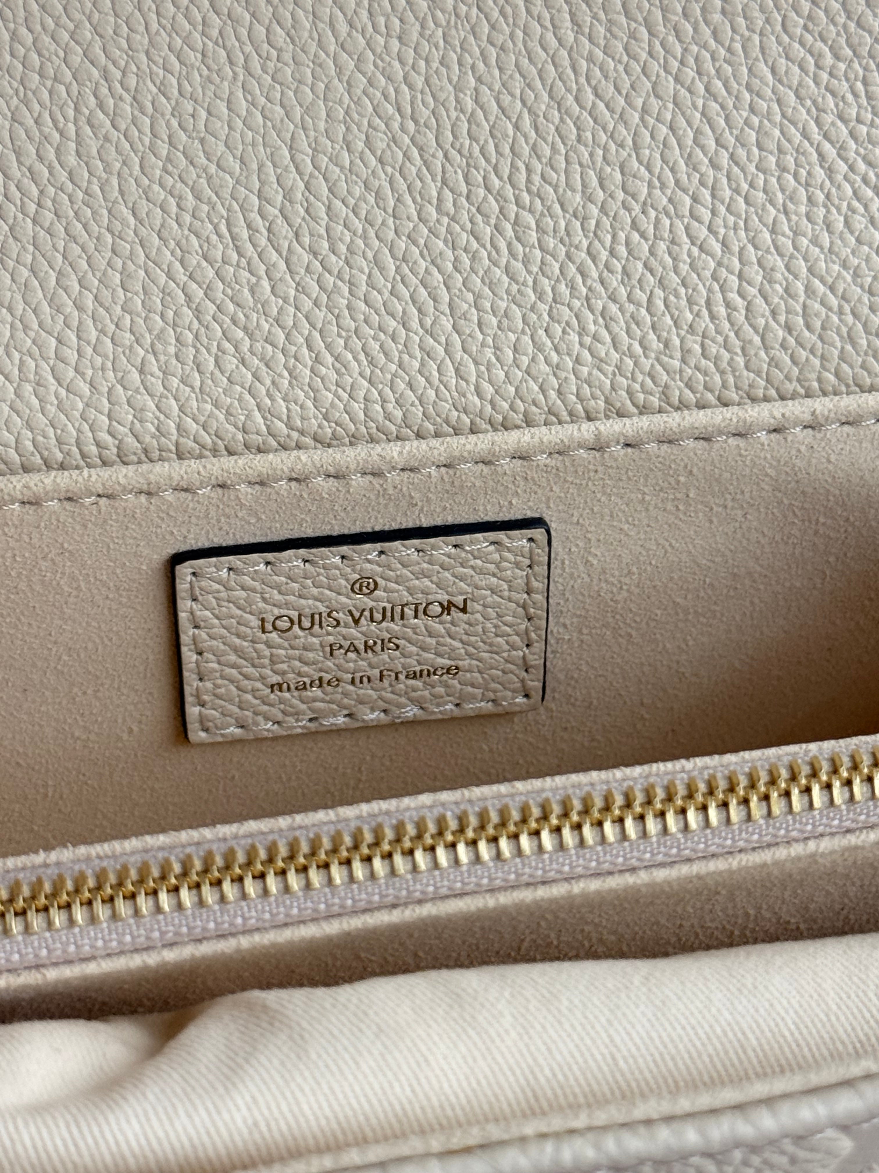 Louis Vuitton | Pochette Métis (East-West) – Monogram Empreinte – Cream – Gold Hardware