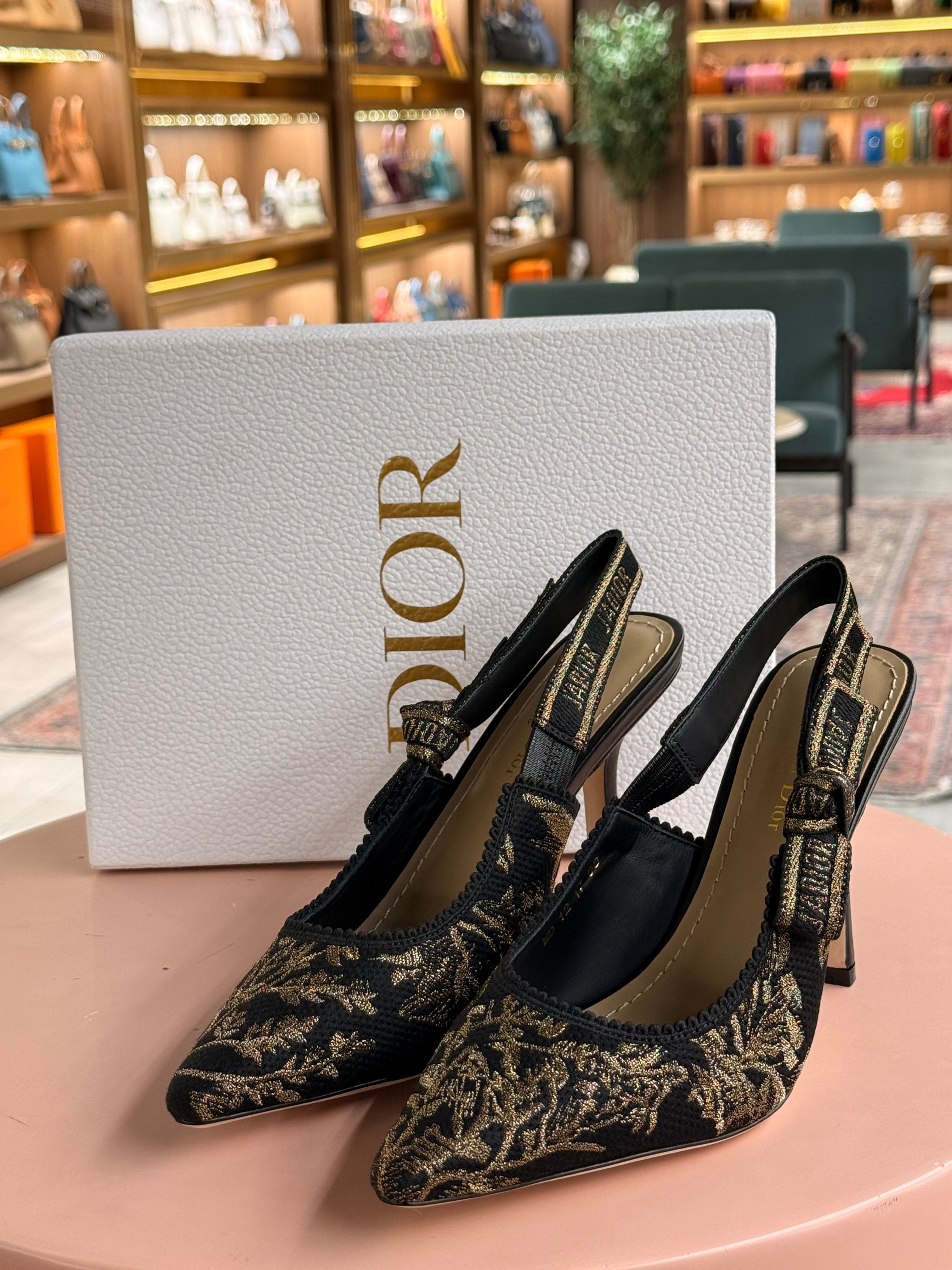 Dior | J'Adior-Pump – Fabric – Black/Gold – Gold Hardware